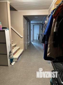 Дом 515м&sup2;, 2-этажный, участок 4 сот.  