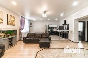 Дом 188м&sup2;, 2-этажный, участок 3 сот.  