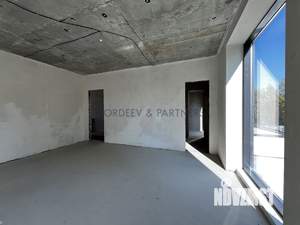 Дом 295м&sup2;, 2-этажный, участок 14 сот.  