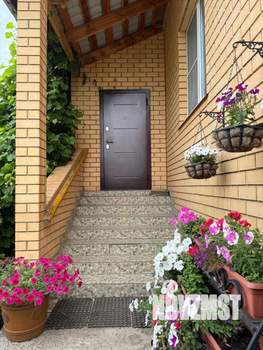 Дом 243м&sup2;, 2-этажный, участок 6 сот.  