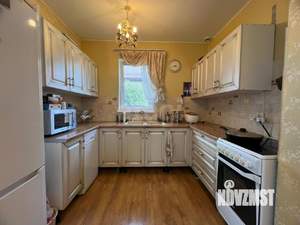 Дом 90м&sup2;, 2-этажный, участок 4 сот.  