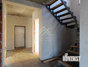 Дом 130м&sup2;, 2-этажный, участок 7 сот.  