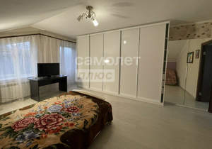 Дом 168м&sup2;, 2-этажный, участок 4 сот.  