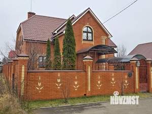 Дом 302м², 3-этажный, участок 10 сот.  