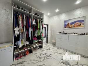 Дом 200м², 3-этажный, участок 4 сот.  