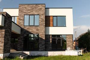 Коттедж 386м&sup2;, 2-этажный, участок 10 сот.  