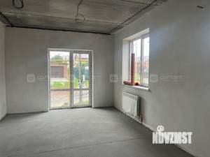 Дом 130м&sup2;, 2-этажный, участок 3 сот.  