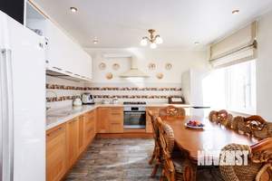 Коттедж 229м&sup2;, 2-этажный, участок 7 сот.  