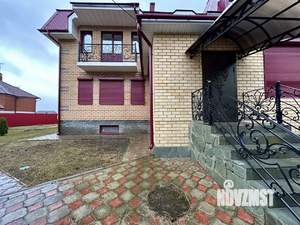 Дом 377м&sup2;, 2-этажный, участок 14 сот.  