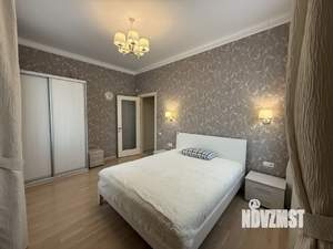 Дом 240м&sup2;, 2-этажный, участок 9 сот.  