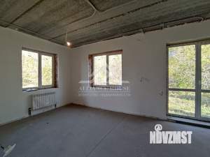 Дом 120м&sup2;, 2-этажный, участок 6 сот.  