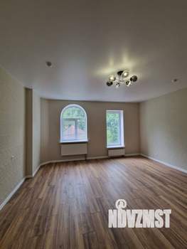 Таунхаус 198м², 3-этажный, участок 3 сот.  