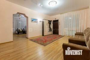 Дом 227м², 2-этажный, участок 8 сот.  