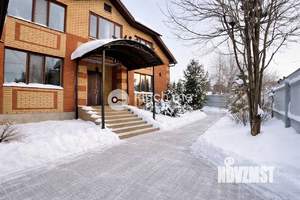 Дом 290м&sup2;, 2-этажный, участок 13 сот.  