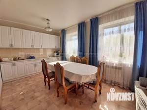 Дом 230м², 2-этажный, участок 8 сот.  