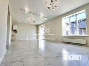 Дом 150м&sup2;, 2-этажный, участок 5 сот.  