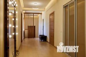 Дом 350м&sup2;, 1-этажный, участок 15 сот.  