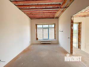 Коттедж 200м&sup2;, 2-этажный, участок 5 сот.  