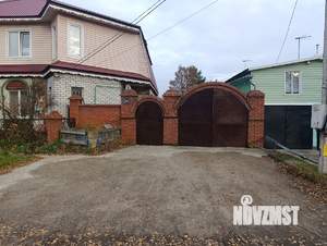 Коттедж 220м&sup2;, 2-этажный, участок 10 сот.  