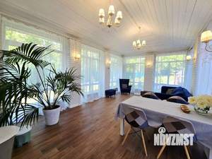 Дом 170м&sup2;, 2-этажный, участок 12 сот.  