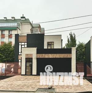 Дом 193м&sup2;, 2-этажный, участок 4 сот.  