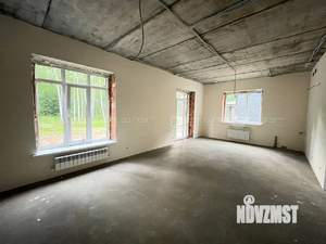 Дом 196м², 2-этажный, участок 9 сот.  