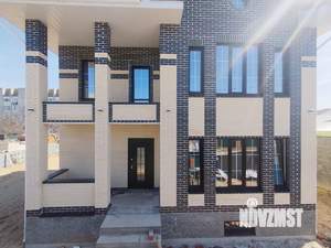 Коттедж 240м², 2-этажный, участок 6 сот.  