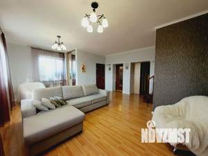 Таунхаус 190м², 2-этажный, участок 7 сот.  