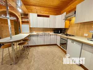 Дом 187м&sup2;, 2-этажный, участок 6 сот.  