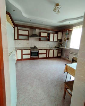 Дом 350м², 2-этажный, участок 15 сот.  