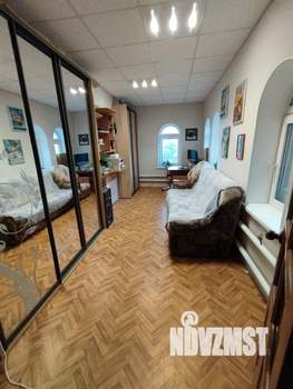 Дом 360м², 2-этажный, участок 10 сот.  