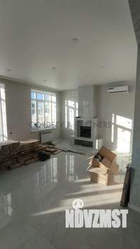 Дом 126м&sup2;, 2-этажный, участок 5 сот.  