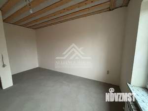 Дом 144м&sup2;, 2-этажный, участок 8 сот.  