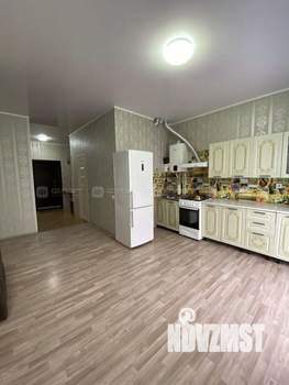 Дом 100м&sup2;, 2-этажный, участок 5 сот.  