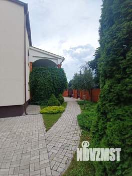 Дом 420м&sup2;, 3-этажный, участок 10 сот.  