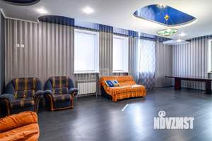 Дом 350м², 2-этажный, участок 10 сот.  