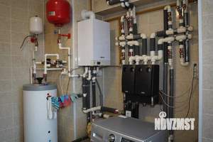 Коттедж 240м&sup2;, 2-этажный, участок 6 сот.  