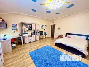 Дом 227м&sup2;, 2-этажный, участок 7 сот.  