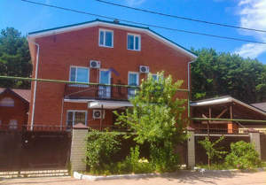 Дом 449м², 3-этажный, участок 8 сот.  
