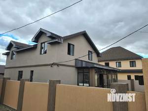 Коттедж 228м², 2-этажный, участок 5 сот.  