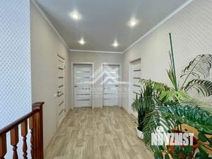 Дом 140м&sup2;, 2-этажный, участок 5 сот.  