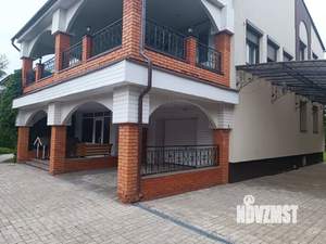 Дом 420м&sup2;, 3-этажный, участок 10 сот.  