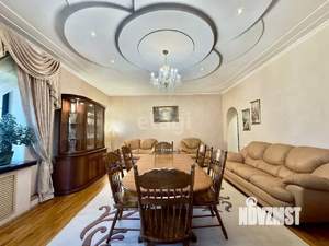 Дом 159м&sup2;, 2-этажный, участок 9 сот.  