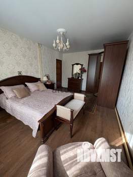 Коттедж 244м², 2-этажный, участок 10 сот.  