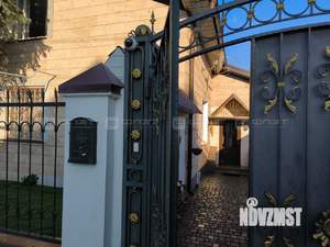 Дом 186м², 2-этажный, участок 6 сот.  