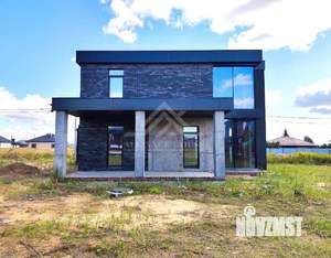 Дом 235м&sup2;, 2-этажный, участок 7 сот.  