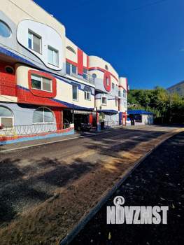 Таунхаус 198м², 3-этажный, участок 3 сот.  