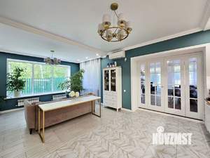 Дом 170м&sup2;, 2-этажный, участок 12 сот.  