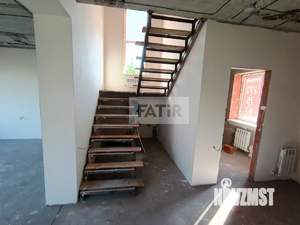 Дом 138м&sup2;, 2-этажный, участок 5 сот.  