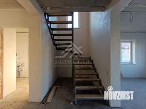 Дом 130м&sup2;, 2-этажный, участок 7 сот.  